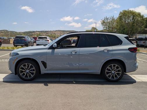 Gray Metallic 2026 BMW X5 xDrive40i