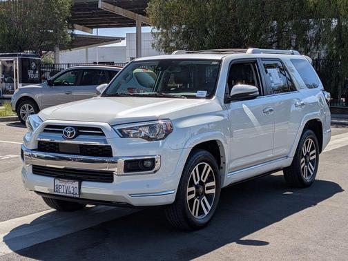 Blizzard Pearl 2020 Toyota 4Runner Limited