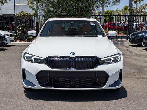 Alpine White 2026 BMW 330 I