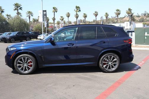 Tanzanite Blue II Metallic 2026 BMW X5 PHEV xDrive50e