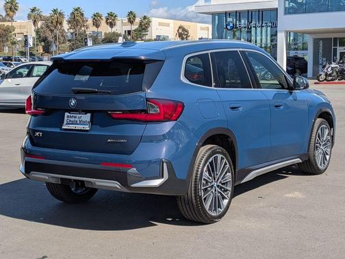 Night 2026 BMW X1 xDrive28i