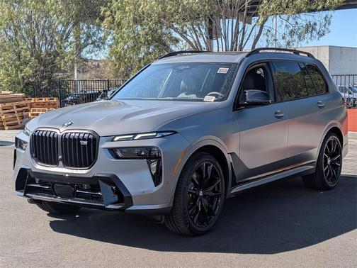 2026 BMW X7 M60i