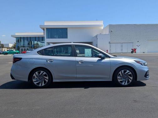 2024 Subaru Legacy 