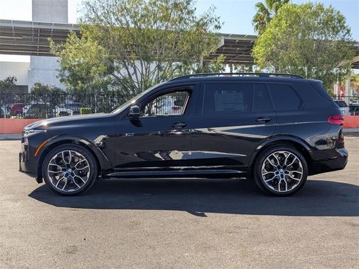 2026 BMW X7 M60i