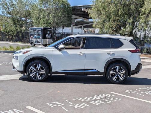 2022 Nissan Rogue Platinum