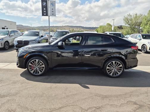 Black Sapphire Metallic 2027 BMW X2 xDrive28i