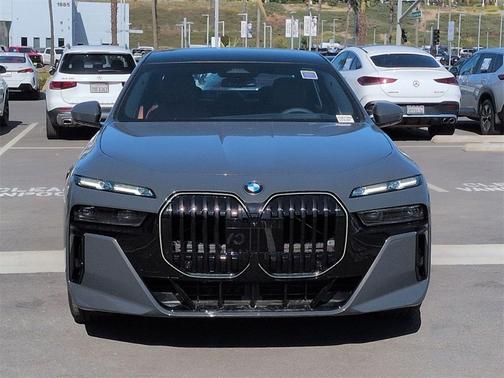 2026 BMW 760 760i xDrive