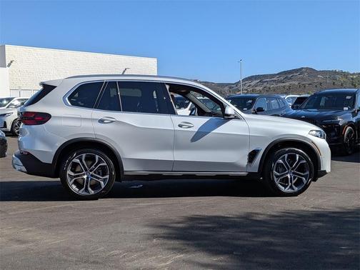 2026 BMW X5 sDrive40i