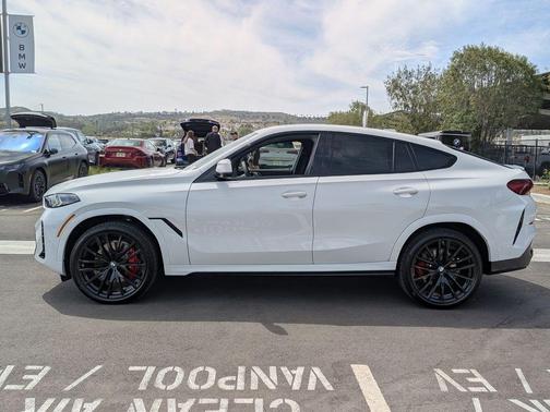 Alpine White 2026 BMW X6 xDrive40i