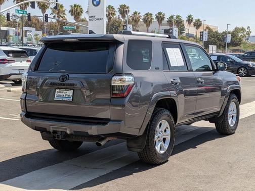 Magnetic Gray Metallic 2022 Toyota 4Runner SR5 Premium