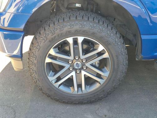 Blue Metallic 2022 Ford F-150 XL