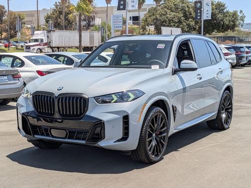 Gray Metallic 2026 BMW X5 xDrive40i