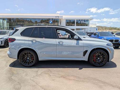 Gray Metallic 2026 BMW X5 xDrive40i