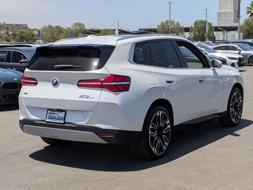Mineral White Metallic 2026 BMW X3 30 xDrive