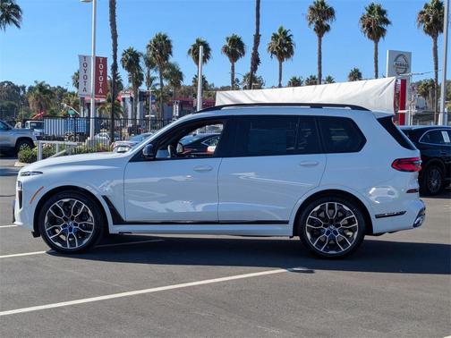 2026 BMW X7 M60i