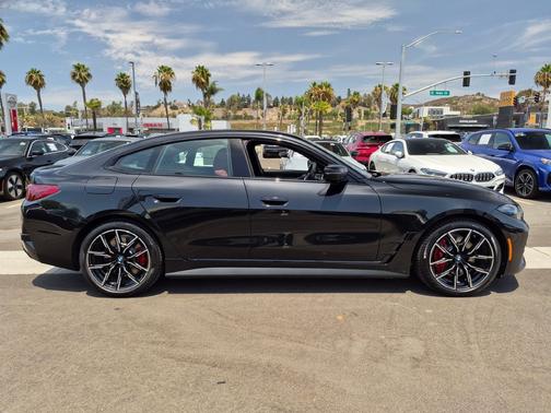 Black Sapphire Metallic 2026 BMW i4 Gran Coupe xDrive40
