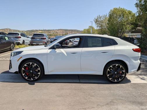Alpine White 2026 BMW X2 M35i