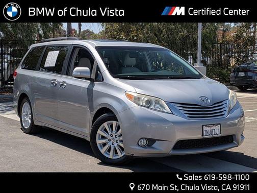 Silver Sky Metallic 2014 Toyota Sienna Limited