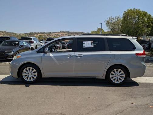 Silver Sky Metallic 2014 Toyota Sienna Limited