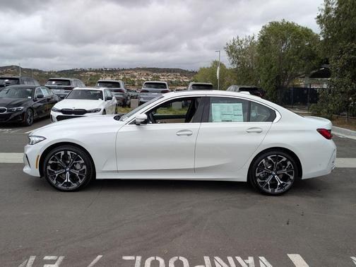 Alpine White 2026 BMW 330 i NA