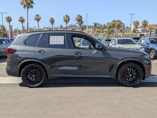 Gray Metallic 2025 BMW X5 sDrive40i