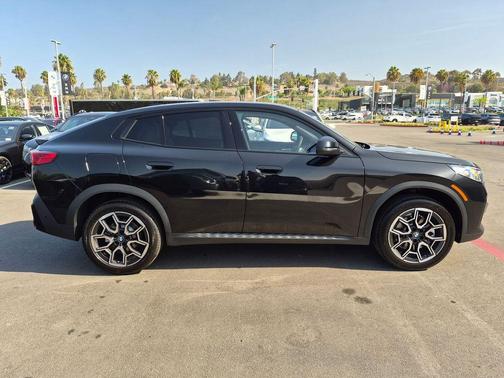 Black Sapphire Metallic 2026 BMW X2 xDrive28i