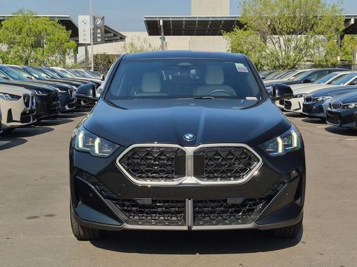 Black Sapphire Metallic 2026 BMW X2 xDrive28i