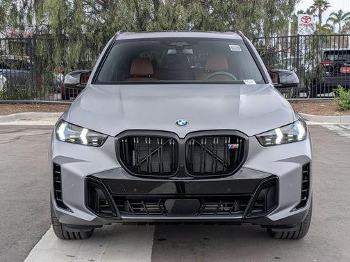 Pure 2026 BMW X5 M60i
