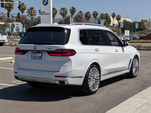 2026 BMW X7 xDrive40i