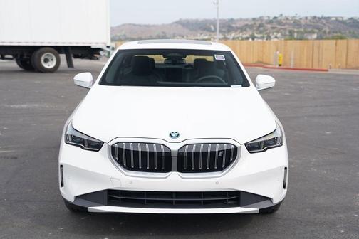 2026 BMW i5 eDrive40