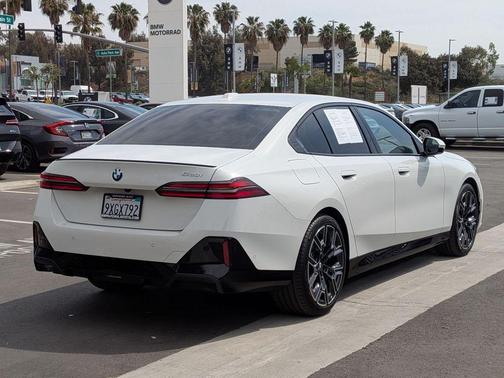 Alpine White 2026 BMW 530 i