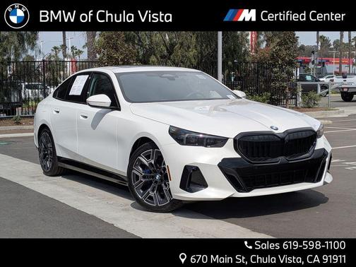 Alpine White 2026 BMW 530 i