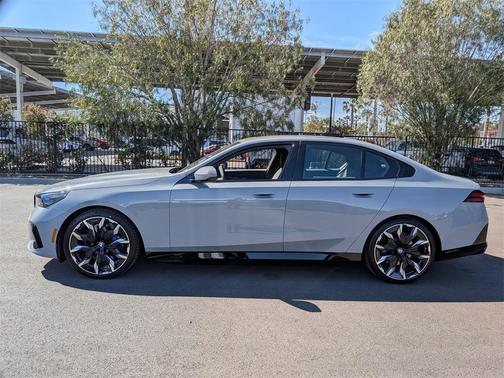2026 BMW i5 eDrive40