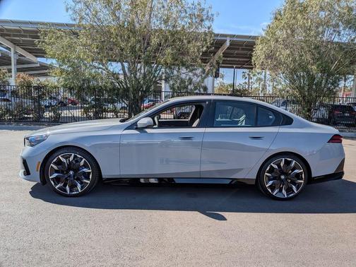 2026 BMW i5 eDrive40