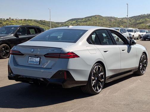 2026 BMW i5 eDrive40