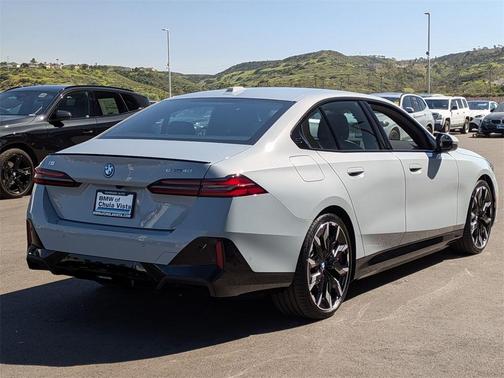 2026 BMW i5 eDrive40