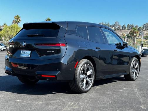 2026 BMW iX xDrive45