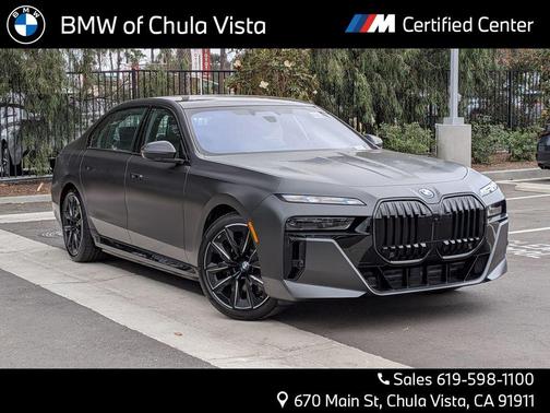 Gray 2026 BMW i7 EDrive50