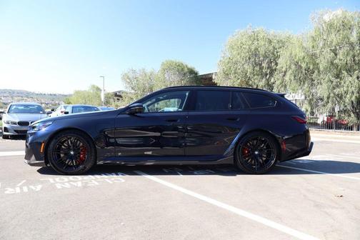 Carbon Black Metallic 2026 BMW M5 Base