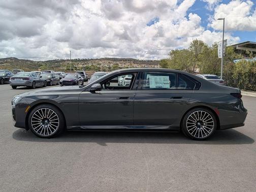 Gray Metallic 2026 BMW i7 EDrive50
