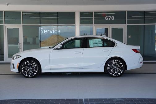 2025 BMW 330 i