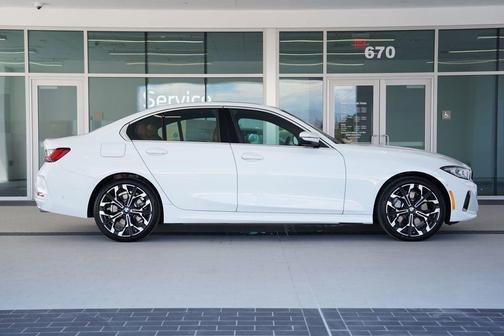 2025 BMW 330 i