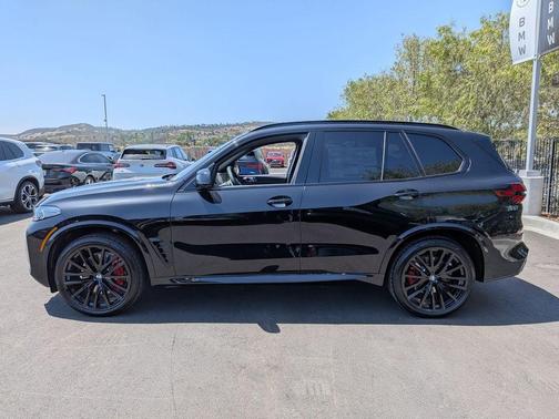 Black Sapphire Metallic 2026 BMW X5 sDrive40i