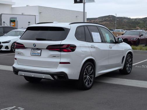 White Metallic 2026 BMW X5 xDrive40i