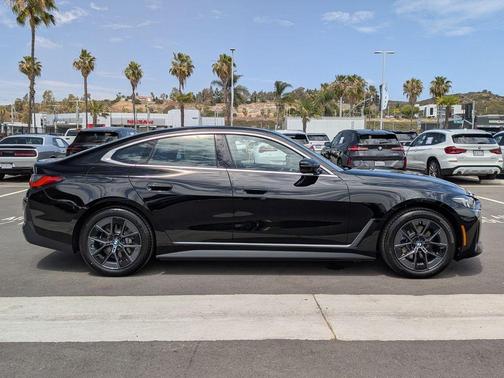 Jet Black 2026 BMW i4 Gran Coupe eDrive40