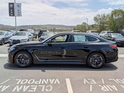 Jet Black 2026 BMW i4 Gran Coupe eDrive40