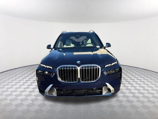 Tanzanite Blue II Metallic 2026 BMW X7 xDrive40i