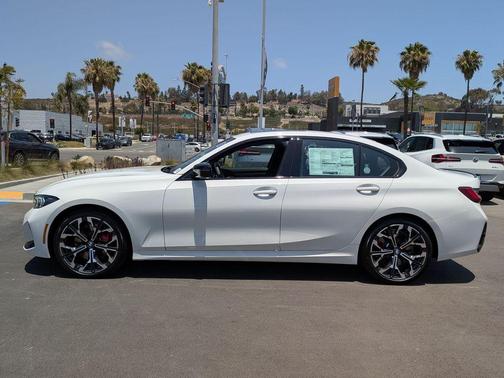 Alpine White 2026 BMW 330 i NA