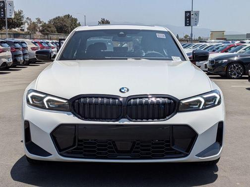 Alpine White 2026 BMW 330 i NA