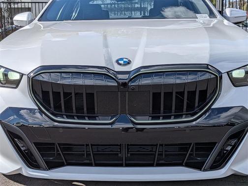 2026 BMW 530 i